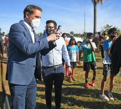 Foto de la galería: Clemente Rodríguez participó de la clínica de fútbol presentada por la EBY