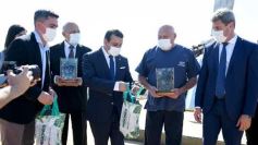 Foto de la galería: El Gobernador de San Juan participó del reconocimiento de Misiones al personal de salud