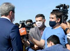 Foto de la galería: El Gobernador de San Juan participó del reconocimiento de Misiones al personal de salud