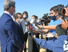 Foto de la galería: El Gobernador de San Juan participó del reconocimiento de Misiones al personal de salud