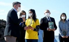 Foto de la galería: El Gobernador de San Juan participó del reconocimiento de Misiones al personal de salud