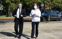 Foto de la galería: El Gobernador de San Juan participó del reconocimiento de Misiones al personal de salud