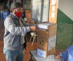 Foto de la galería: Misiones abrió el calendario electoral 2021 con estricto protocolo sanitario
