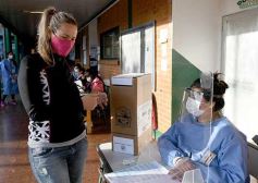 Foto de la galería: Misiones abrió el calendario electoral 2021 con estricto protocolo sanitario