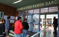 Foto de la galería: Misiones abrió el calendario electoral 2021 con estricto protocolo sanitario