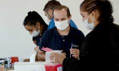 Foto de la galería: Inició la campaña de vacunación a empleados de comercio y afines en Misiones