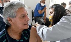 Foto de la galería: Inició la campaña de vacunación a empleados de comercio y afines en Misiones