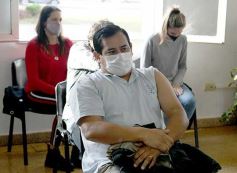 Foto de la galería: Inició la campaña de vacunación a empleados de comercio y afines en Misiones