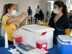 Foto de la galería: Inició la campaña de vacunación a empleados de comercio y afines en Misiones