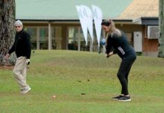 Foto de la galería: Campeonato de Golf por el día del Padre en el Tacurú