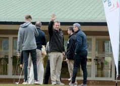 Foto de la galería: Campeonato de Golf por el día del Padre en el Tacurú