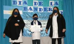 Foto de la galería: Promesa de lealtad a la Bandera con emoción y protocolos