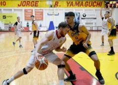 Foto de la galería: Al japonés no le alcanzó y volvió a caer en casa