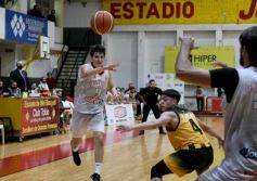 Foto de la galería: Al japonés no le alcanzó y volvió a caer en casa