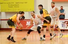 Foto de la galería: Al japonés no le alcanzó y volvió a caer en casa