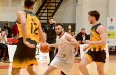 Foto de la galería: Al japonés no le alcanzó y volvió a caer en casa