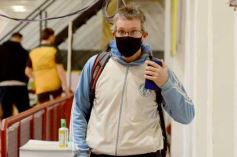 Foto de la galería: Al japonés no le alcanzó y volvió a caer en casa