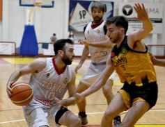 Foto de la galería: Al japonés no le alcanzó y volvió a caer en casa