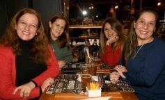 Foto de la galería: Noche de viernes en Holy Posadas