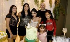 Foto de la galería: Felicidad compartida en los 15 años de Brenda