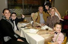 Foto de la galería: Felicidad compartida en los 15 años de Brenda