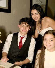 Foto de la galería: Felicidad compartida en los 15 años de Brenda