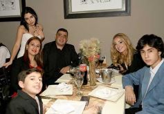 Foto de la galería: Felicidad compartida en los 15 años de Brenda