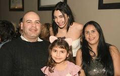 Foto de la galería: Felicidad compartida en los 15 años de Brenda