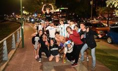 Foto de la galería: Caravana y celebración albiceleste en la costanera posadeña