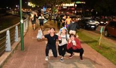 Foto de la galería: Caravana y celebración albiceleste en la costanera posadeña