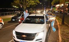 Foto de la galería: Caravana y celebración albiceleste en la costanera posadeña