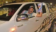 Foto de la galería: Caravana y celebración albiceleste en la costanera posadeña