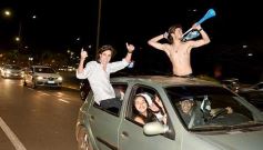 Foto de la galería: Caravana y celebración albiceleste en la costanera posadeña