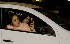 Foto de la galería: Caravana y celebración albiceleste en la costanera posadeña