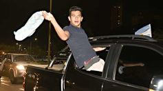 Foto de la galería: Caravana y celebración albiceleste en la costanera posadeña