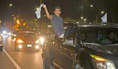 Foto de la galería: Caravana y celebración albiceleste en la costanera posadeña