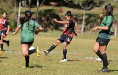 Foto de la galería: Bienvenida y distinción a representantes misioneras del fútbol femenino nacional