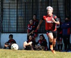 Foto de la galería: Bienvenida y distinción a representantes misioneras del fútbol femenino nacional