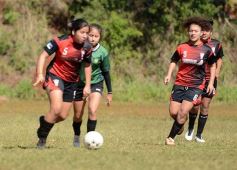 Foto de la galería: Bienvenida y distinción a representantes misioneras del fútbol femenino nacional