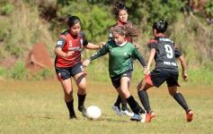 Foto de la galería: Bienvenida y distinción a representantes misioneras del fútbol femenino nacional