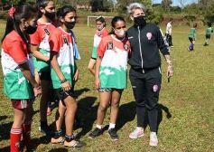 Foto de la galería: Bienvenida y distinción a representantes misioneras del fútbol femenino nacional