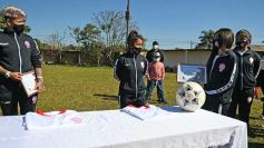 Foto de la galería: Bienvenida y distinción a representantes misioneras del fútbol femenino nacional