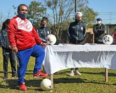 Foto de la galería: Bienvenida y distinción a representantes misioneras del fútbol femenino nacional
