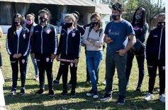 Foto de la galería: Bienvenida y distinción a representantes misioneras del fútbol femenino nacional