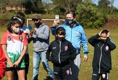 Foto de la galería: Bienvenida y distinción a representantes misioneras del fútbol femenino nacional