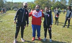 Foto de la galería: Bienvenida y distinción a representantes misioneras del fútbol femenino nacional