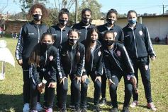 Foto de la galería: Bienvenida y distinción a representantes misioneras del fútbol femenino nacional