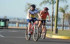 Foto de la galería: Deporte, encuentro y río, en el nuevo circuito costero de la EBY
