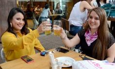 Foto de la galería: Sábado a pleno sol y disfrute en el microcentro posadeño