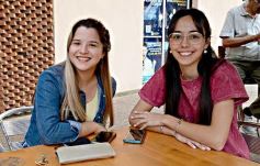 Foto de la galería: Sábado a pleno sol y disfrute en el microcentro posadeño